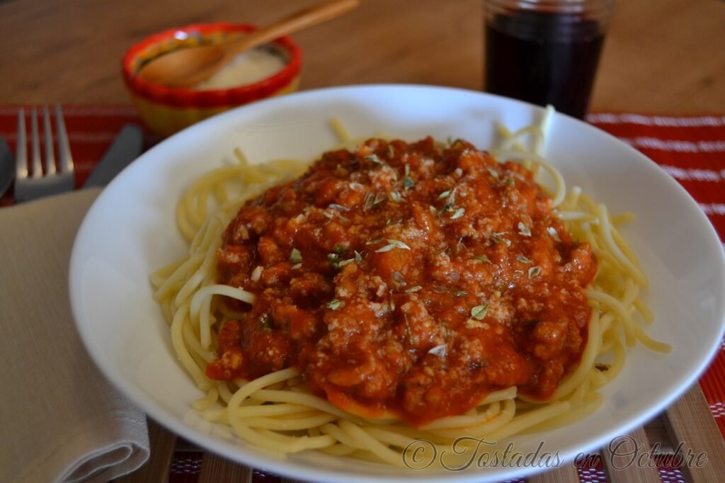 Spaghetti con Salsa Bolognesa