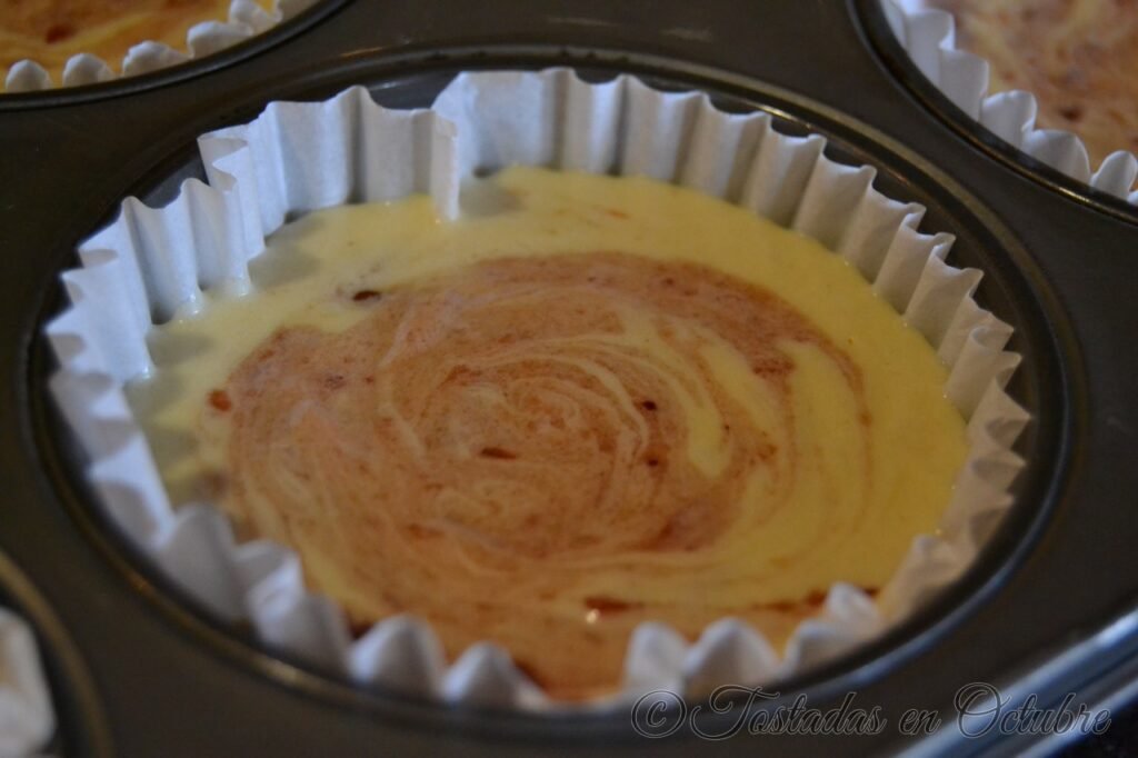 Muffins de Queso Cremoso y Mermelada de Fresa