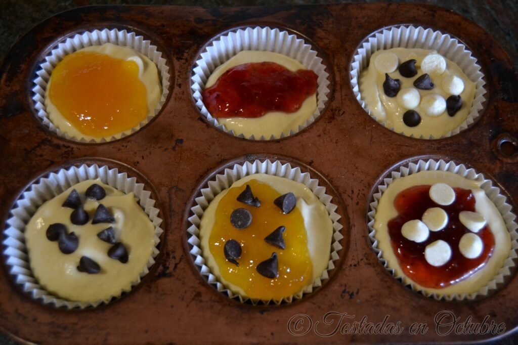 Muffins de Queso Cremoso y Mermelada de Fresa