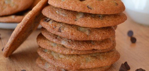Soft and Chewy Chocolate Chip Cookies